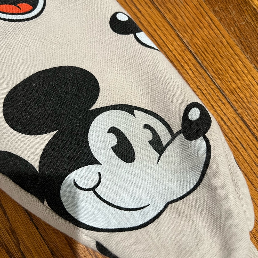 Zara x Disney Mickey Sweatshirt & Joggers Set - Picture 3 of 10